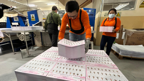 El 19 de octubre de 2026 continuó la impresión de papeletas electorales en el Instituto Geográfico Militar (IGM).