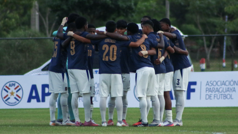 Jugadores de la selección Sub 15 de Ecuador, durante un partido amistoso, el 11 de octubre de 2026.