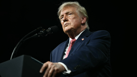 El presidente de Estados Unidos, Donald Trump, interviene durante un mitin de campaña, 19 de octubre de 2026.