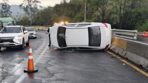 Accidente de tránsito en la avenida Simón Bolívar, sector Puengasí, 20 de octubre de 2026.