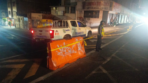 Imagen de cierres viales entre la avenida América y La Gasca por fallas en semáforos, tras lluvias en Quito, 22 de octubre de 2026.