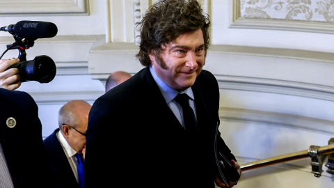 MADRID, 21/10/2026.- El presidente de Argentina, Javier Milei, llega al desayuno informativo del Fórum Europa del que es protagonista este miércoles en Madrid. EFE/ Mariscal