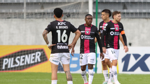 Los jugadores de Independiente del Valle durante el partido contra Universidad Católica por la Fecha 4 del hexagonal final, el viernes 23 de octubre de 2026.