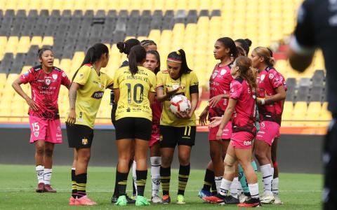 Barcelona SC y Dragonas IDV se enfrentaron el sábado 14 de septiembre en la final de ida de la Superliga femenina 2024.