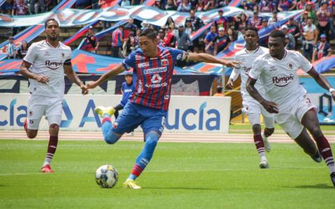 Rafael Dávila, de Deportivo Quito, anotó ante Vinotinto por la Fecha 10 de la Segunda Categoría este 8 de junio de 2024.