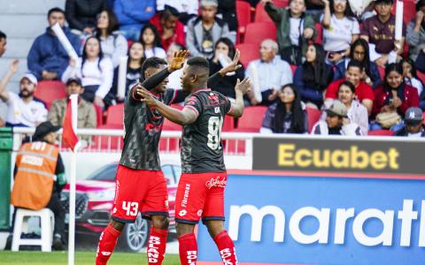 Gabriel Cortez festeja el gol en el empate de El Nacional ante Liga de Quito, el 21 de septiembre de 2024.