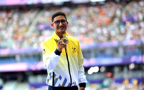 Daniel Pintado, con su medalla de oro de los Juegos Olímpicos de París, el 2 de agosto de 2024.