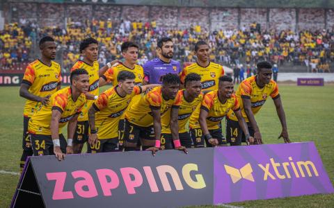 Los jugadores de Barcelona SC, antes de enfrentar a El Nacional en la Copa Zapping, el 16 de noviembre de 2024.