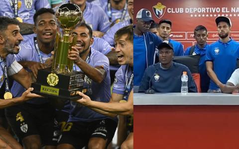 De un lado, los jugadores de IDV festejan el título de la Recopa Sudamericana, del otro, el plantel de El Nacional reclama sueldos pendientes.