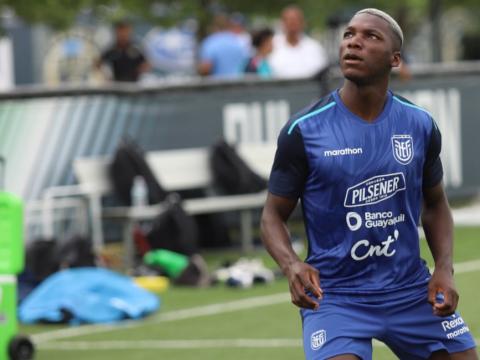 Moisés Caicedo, durante un entrenamiento con la selección de Ecuador, en Philadelphia, el 6 de junio de 2024.