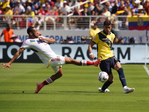 Jugadores de Ecuador y Venezuela en la Copa América, 22 de junio de 2024.