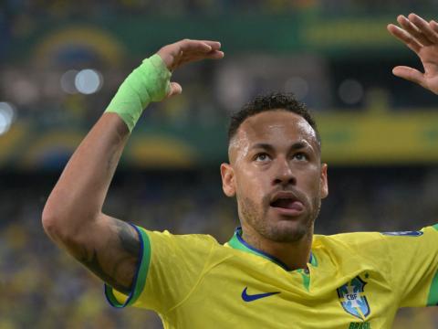 Neymar durante un partido con Brasil, el 12 de octubre de 2023.