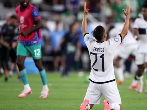 Alan Franco agradece y celebra el pase de Ecuador a los cuartos de final de la Copa América 2024, el domingo 30 de junio.