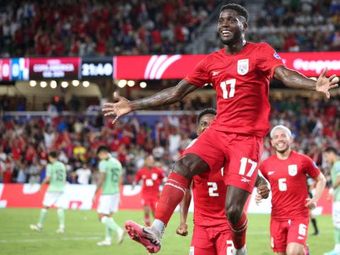 José Fajardo celebra un gol de Panamá ante Bolivia el lunes 1 de julio, en la Copa América 2024.