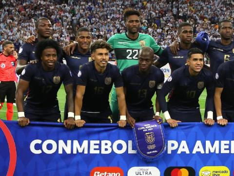 Equipo titular de Ecuador para el duelo con Argentina, el 4 de julio de 2024.