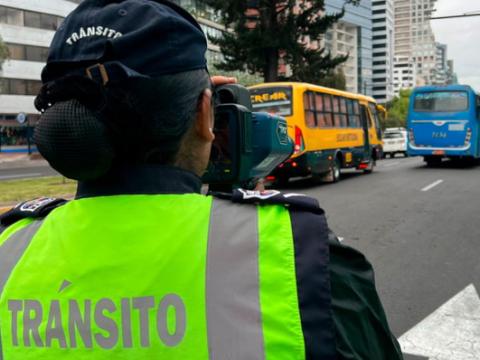 14 conductores han sido sancionados por manejar a exceso de velocidad. De ellos, 12 fueron captados por los fotoradares excediendo los límites en vías urbanas y dos en perimetrales.