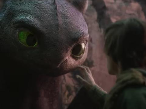 'Chimuelo' junto a 'Hiccup' durante el trailer del live action de 'Cómo Entrenar A Tu Dragón', 21 de noviembre de 2024.