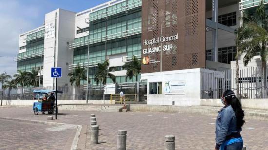 El 30 de marzo de 2020 ingresaron a la madre de Mabel Villegas al Hospital del Guasmo Sur de Guayaquil. La casa de salud nunca le entregó el cuerpo.