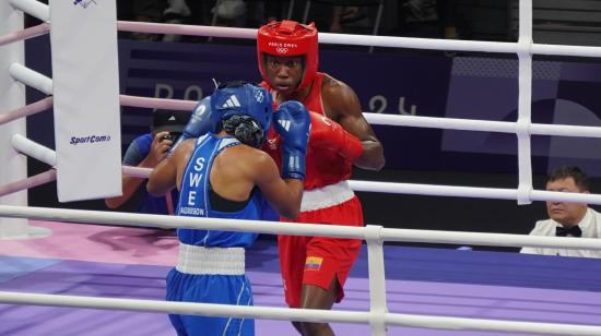 La ecuatoriana María José Palacios, durante su primer combate en París, el 27 de julio de 2024