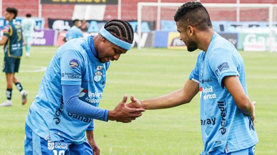 Los jugadores de Macará festejan uno de los goles en la victoria sobre Imbabura, el domingo 22 de septiembre de 2024.