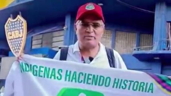 Luis Chango, presidente vitalicio de Mushuc Runa, en su visita al estadio La Bombonera, de Boca Juniors.