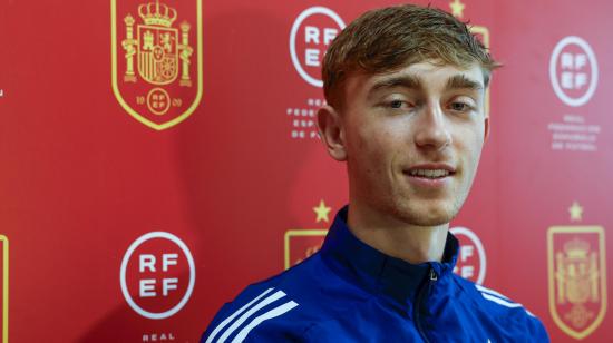 El defensa Dean Huijsen, durante una convocatoria con la selección española, el 18 de marzo de 2025.