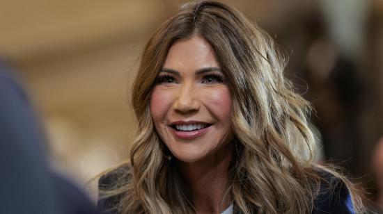 Kristi Noem asiste a la ceremonia de presentación del retrato del expresidente de la Cámara de Representantes, Kevin McCarthy, en el Capitolio, 14 de septiembre de 2026.