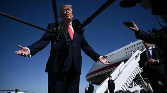 El presidente de Estados Unidos, Donald Trump, en declaraciones a la prensa en la base Andrews de Maryland, 25 de octubre de 2026.