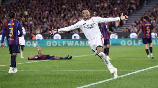 Kylian Mbappé celebra el gol de la victoria del Real Madrid ante el FC Barcelona, en el clásico español, el 25 de octubre de 2026.