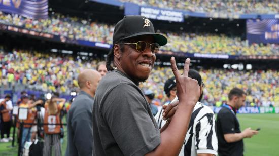Jay-Z asiste al partido de los octavos de final de la Copa Mundial de la FIFA 2026 entre Brasil y Noruega, el 5 de julio de 2026, en Nueva Jersey.