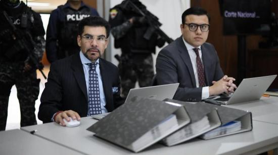 El fiscal Leonardo Alarcón durante la audiencia de juicio del caso Vocales, el 21 de octubre de 2026, en Quito.