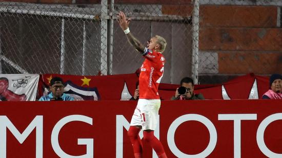 El delantero ecuatoriano de Cienciano, Carlos Garcés, celebra tras marcar un gol en el partido de vuelta de Copa Sudamericana ante Lanús, el 29 de julio de 2026.