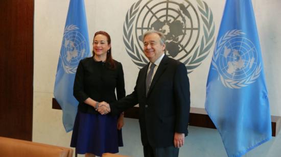 Reunión de la excanciller María Fernanda Espinosa con el secretario de la Onu, en junio de 2017.