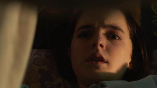 McKenna Grace interpreta a Judy Warren en 'Annabelle comes home'