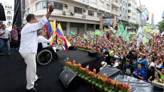 Rafael Correa y Lenín Morneo durante la campaña electoral de 2017.