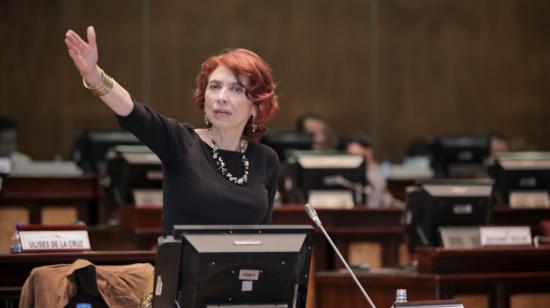 La exlegisladora María Augusta Calle durante un debate en el Pleno de la Asamblea.