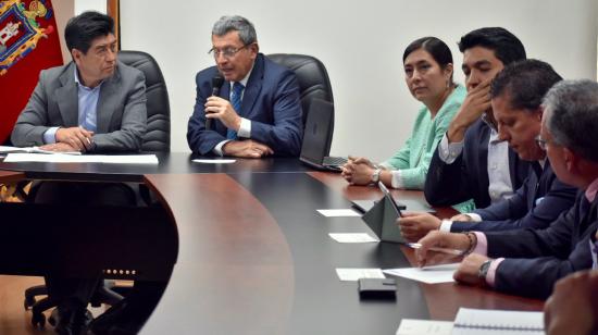 El Alcalde Jorge Yunda se reunió con autoridades del Ministerio de Obras Públicas. 