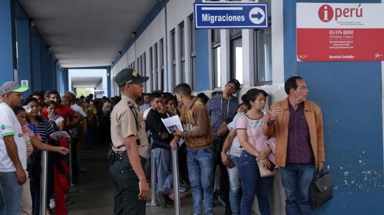 Desde el pasado junio, Perú exige un pasaporte visado a los ciudadanos venezolanos que ingresen al país. 