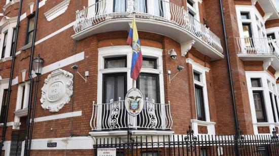 El fundador de Wikileaks, Julian Assange, estuvo siete años viviendo en la Embajada ecuatoriana en Londres. 