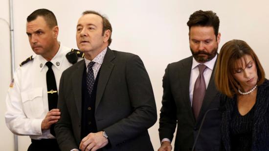 Fotografía de cuando el actor Kevin Spacey fue acusado de asalto sexual en la Corte Distrital de Nantucket, el pasado 7 de enero. 