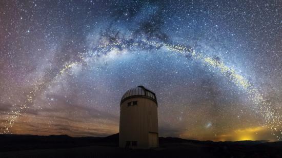 El telescopio de Varsovia y las estrellas variables 'Cefeidas' galácticas desde OGLE