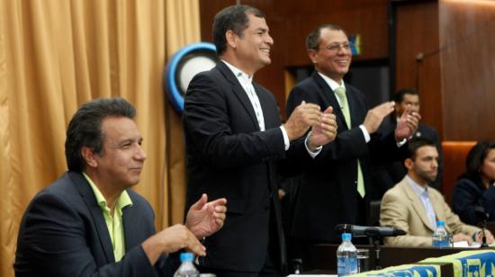 Lenín Moreno, Rafael Correa y Jorge Glas durante la inscripción del binomio Correa-Glas, el 12 de noviembre del 2012.