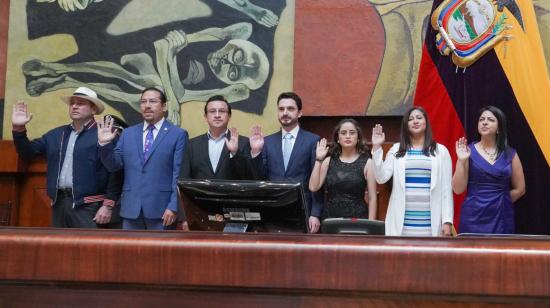 Francisco Bravo (izq.), David Rosero (tercero desde la izq.), Juan Javier Dávalos e Ibeth Estupiñán (der.) asumirán las vocalías principales en el Consejo.