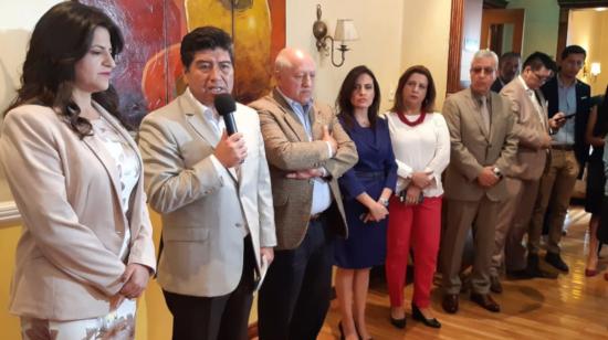 Jorge Yunda y concejales presentan campaña ´Enamórate de Quito´