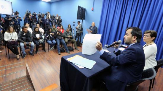 Foto Archivo. El secretario Anticorrupción, Iván Granda y la superintendente de Economía Popular, Margarita Hernández, en rueda de prensa el 14 de agosto. 