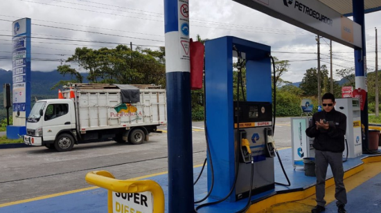 Imagen referencial de gasolinera en la Sierra de Ecuador.