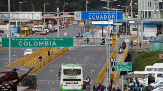 Vista general del puente internacional de Rumichaca, una de las fronteras de Colombia.