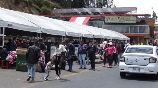 Colombia ha pedido a Ecuador que abra un corredor humanitario para permitir la entrada de venezolanos que buscan llegar a Perú. 