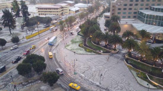 Una fuerte lluvia cayó en Quito la tarde del martes 24 de septiembre de 2019