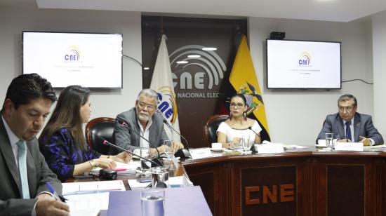 El Pleno del Consejo Nacional Electoral, en sesión del 12 de septiembre.